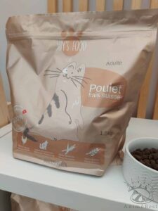 Croquettes sèches chat – Poulet frais 100% Suisse