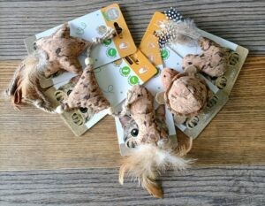 Jouets en liège pour chats